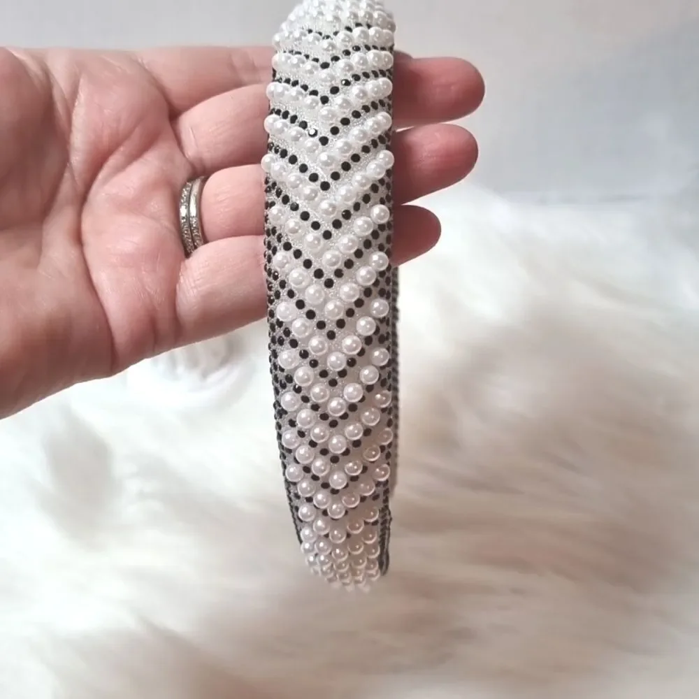 New PEARL BLACK N WHITE BAROQUE  HEADBAND padded geometric chevron